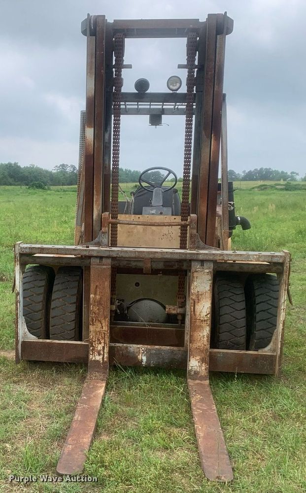 image for item LH9607 Hyster H155XL  forklift