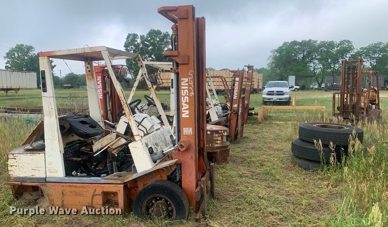 image for item LH9611 (5) forklifts