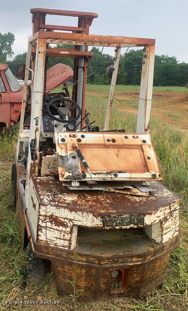 image for item LH9611 (5) forklifts