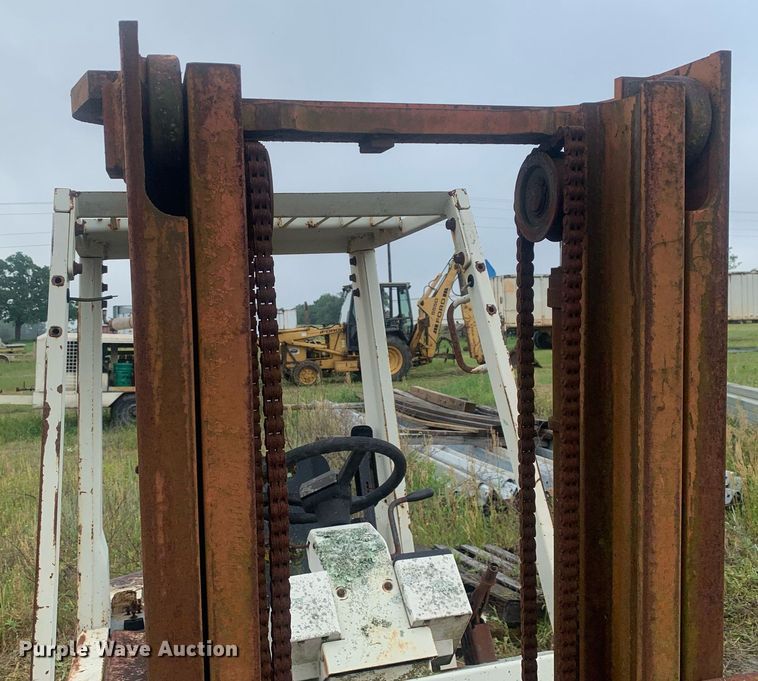 image for item LH9611 (5) forklifts