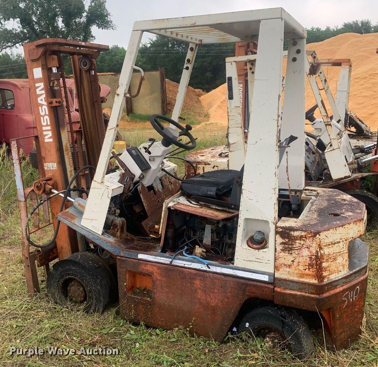 image for item LH9611 (5) forklifts