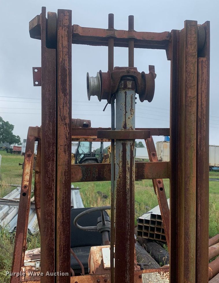 image for item LH9611 (5) forklifts