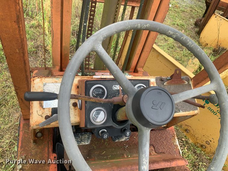 image for item LH9611 (5) forklifts