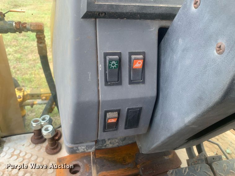 image for item LH9614 Ford New Holland  tractor