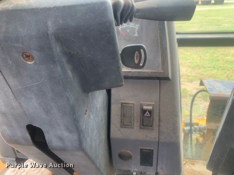 image for item LH9614 Ford New Holland  tractor