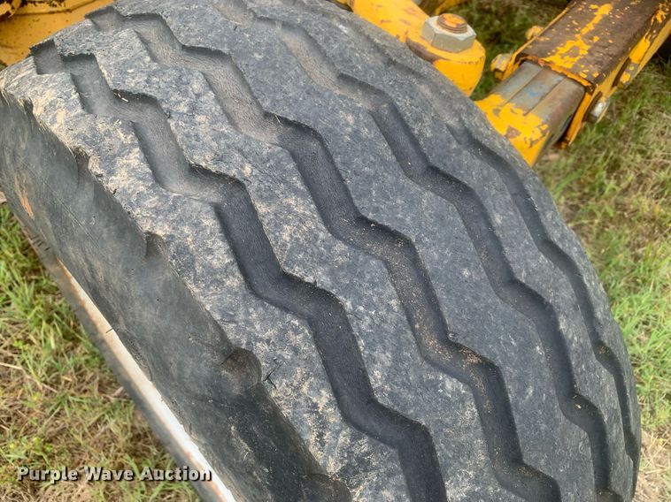 image for item LH9614 Ford New Holland  tractor