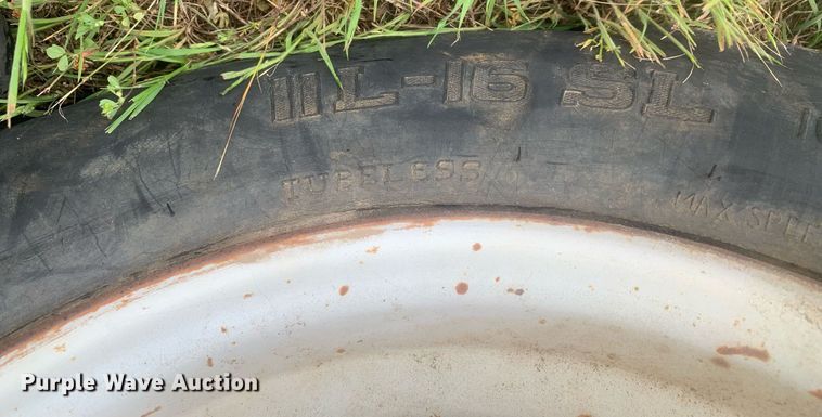 image for item LH9614 Ford New Holland  tractor