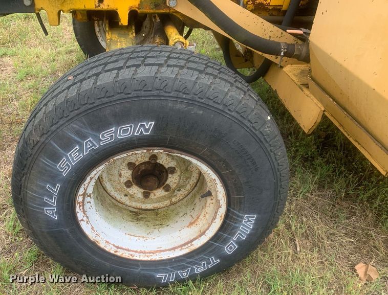 image for item LH9614 Ford New Holland  tractor