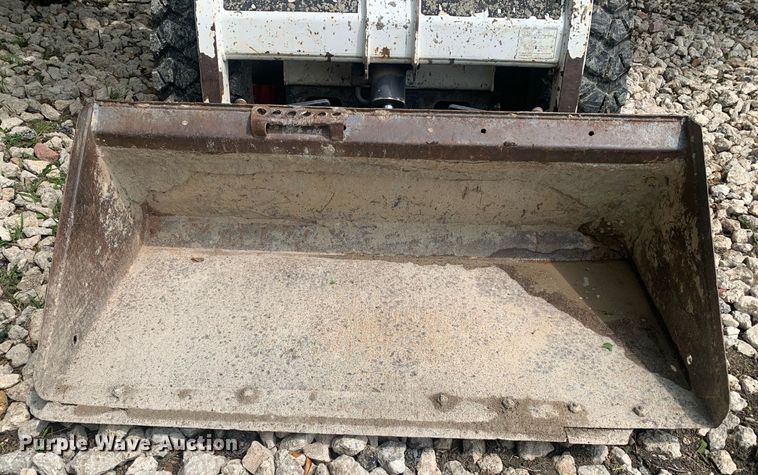 image for item LH9628 2003 Bobcat S130  skid steer loader