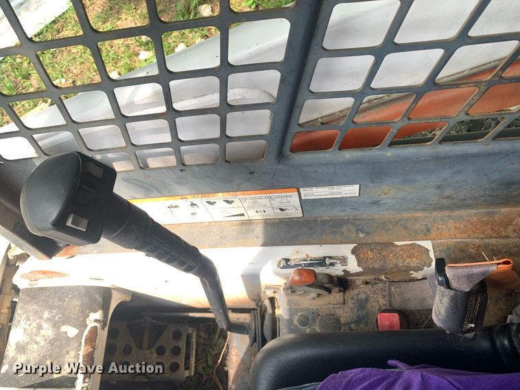 image for item LH9628 2003 Bobcat S130  skid steer loader