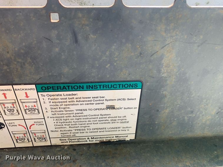 image for item LH9628 2003 Bobcat S130  skid steer loader