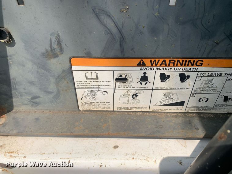 image for item LH9628 2003 Bobcat S130  skid steer loader