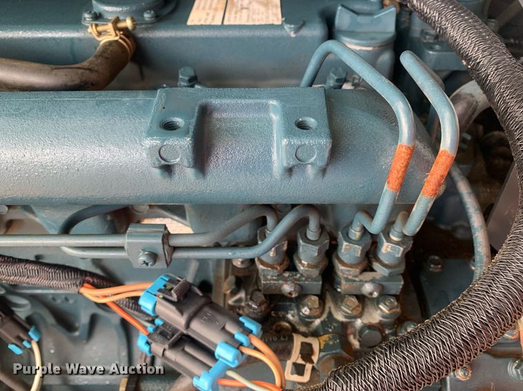 image for item LH9628 2003 Bobcat S130  skid steer loader