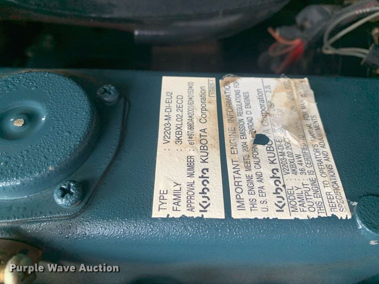 image for item LH9628 2003 Bobcat S130  skid steer loader