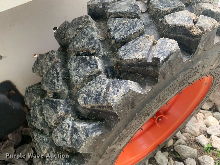 image for item LH9628 2003 Bobcat S130  skid steer loader