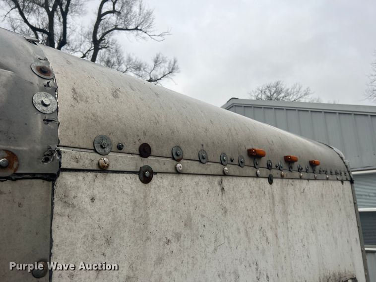 image for item LI9548 2005 Morgan PVFD79-16B05  box bed