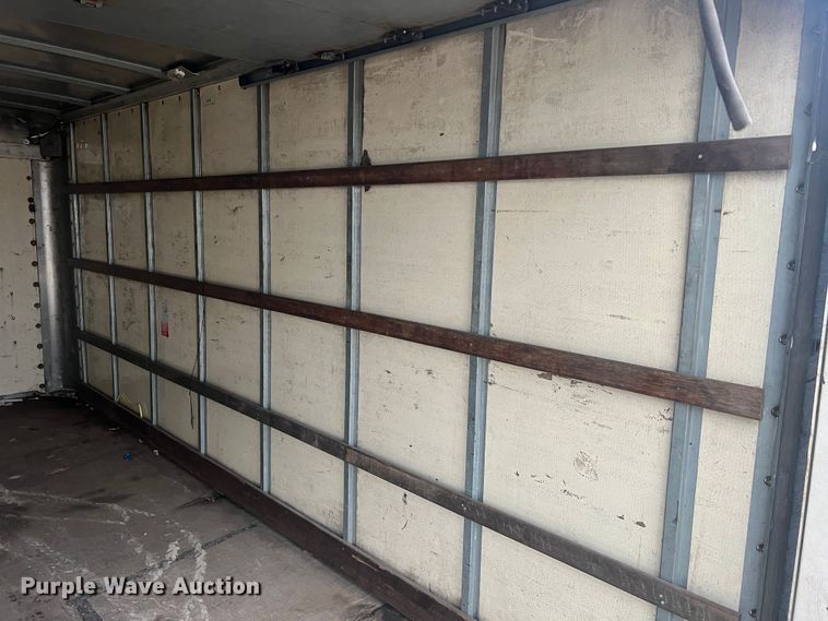 image for item LI9548 2005 Morgan PVFD79-16B05  box bed