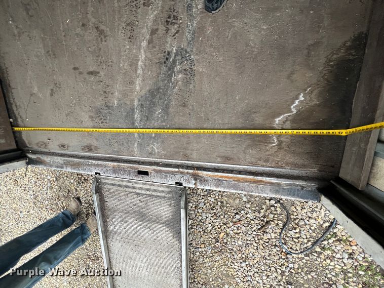 image for item LI9548 2005 Morgan PVFD79-16B05  box bed