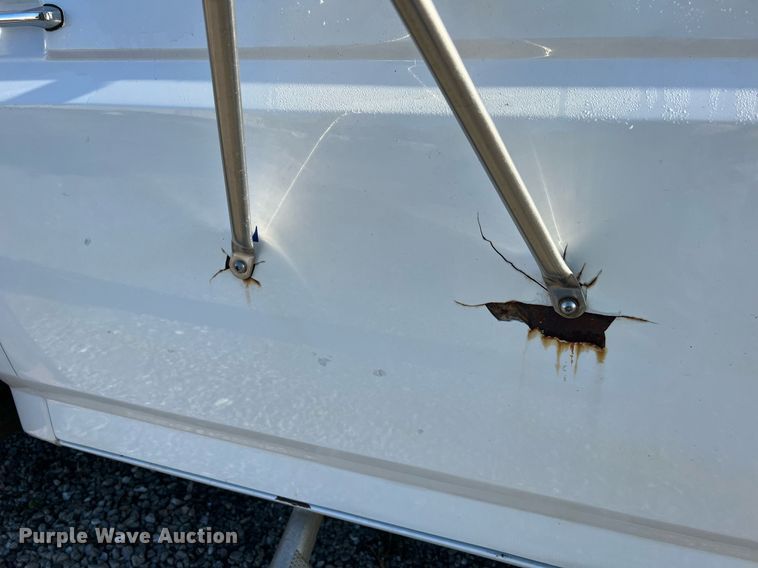 image for item LI9633 1988 Ford F450 XL  flatbed truck