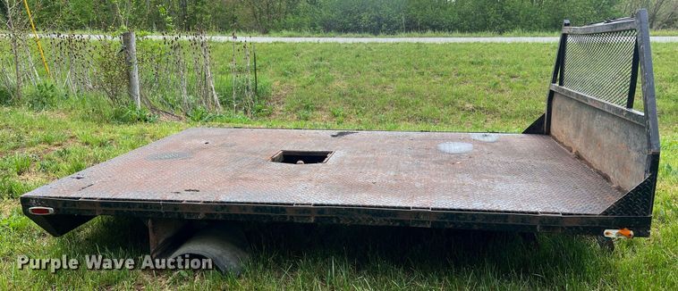 image for item LI9678 Flatbed