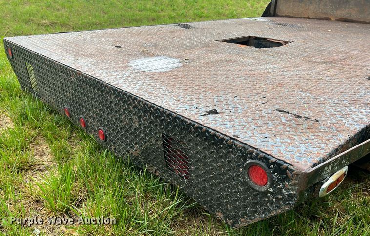 image for item LI9678 Flatbed