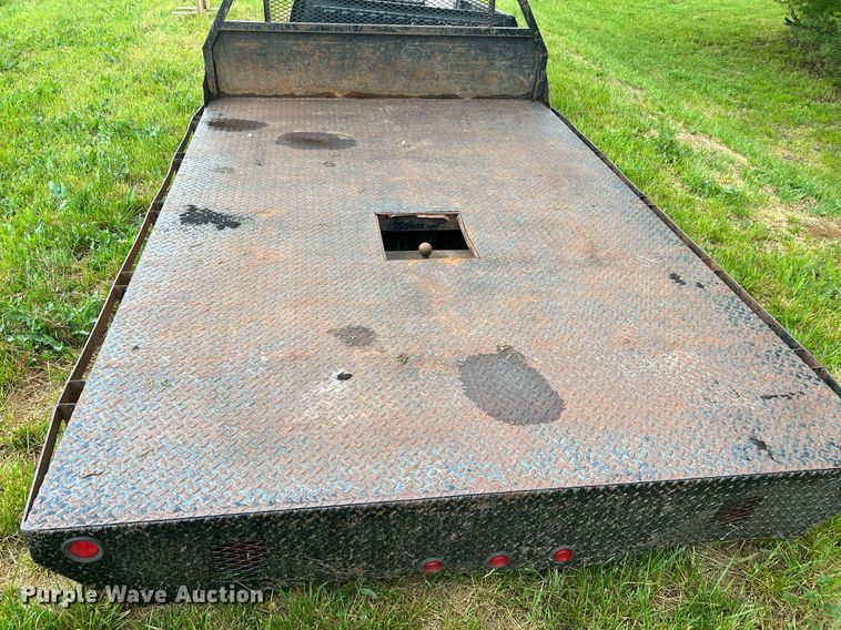 image for item LI9678 Flatbed