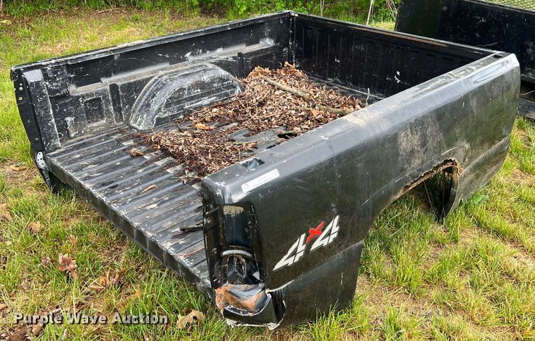 image for item LI9679 Pickup truck bed