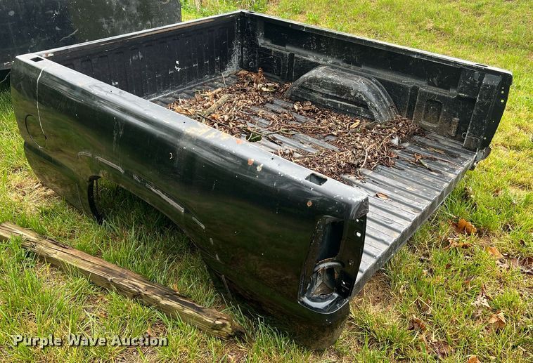 image for item LI9679 Pickup truck bed