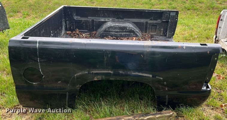 image for item LI9679 Pickup truck bed