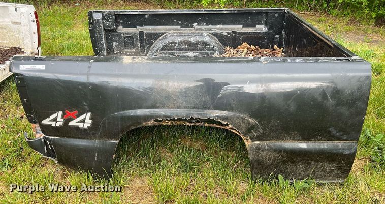image for item LI9679 Pickup truck bed