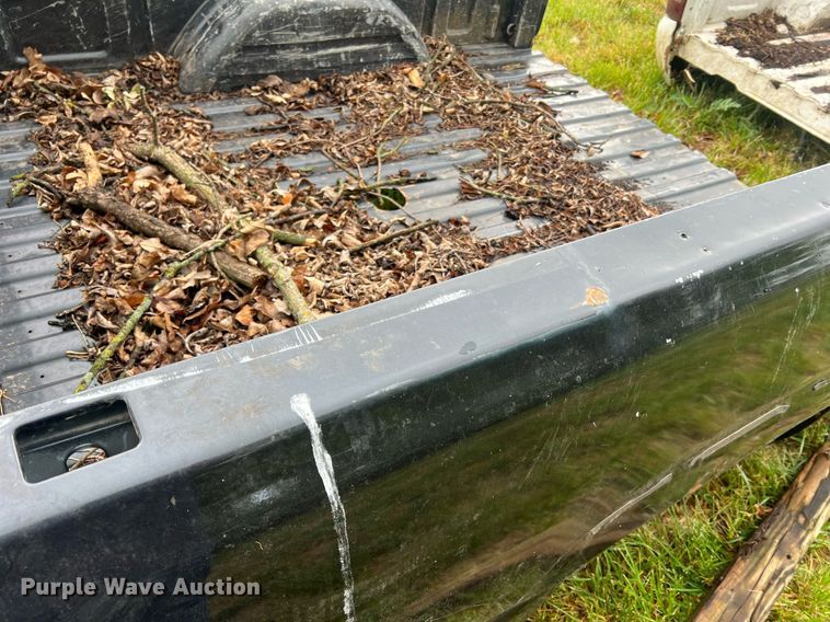 image for item LI9679 Pickup truck bed