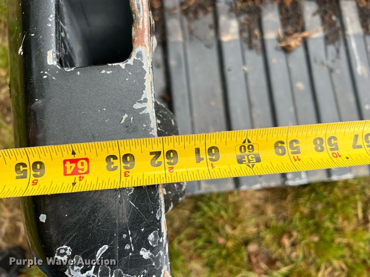 image for item LI9679 Pickup truck bed