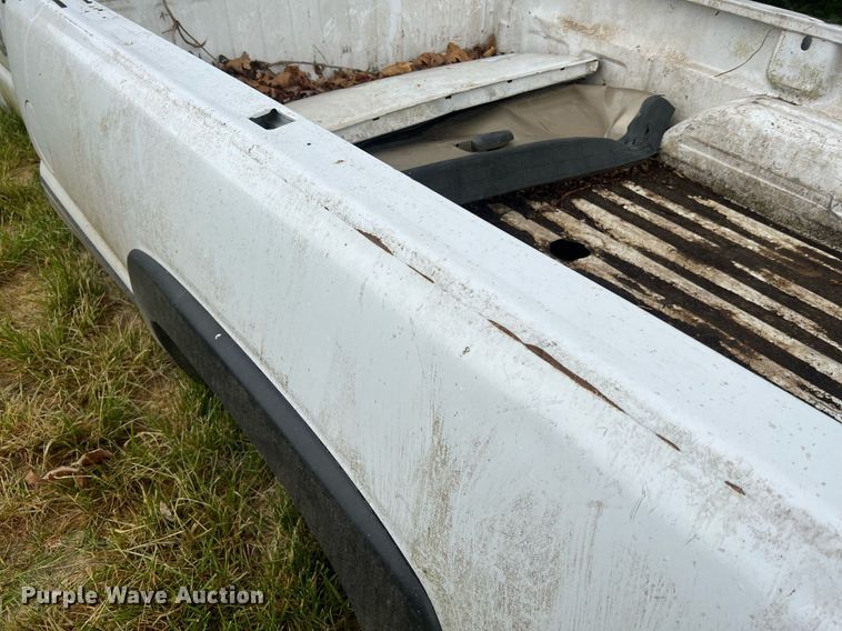 image for item LI9680 Pickup truck bed