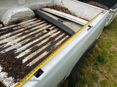 image for item LI9680 Pickup truck bed