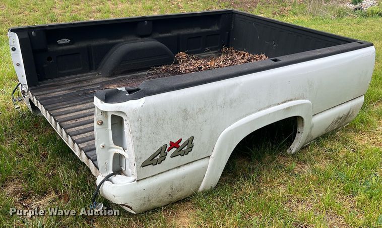 image for item LI9681 Pickup truck bed