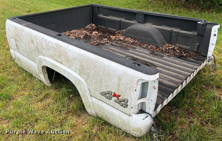 image for item LI9681 Pickup truck bed