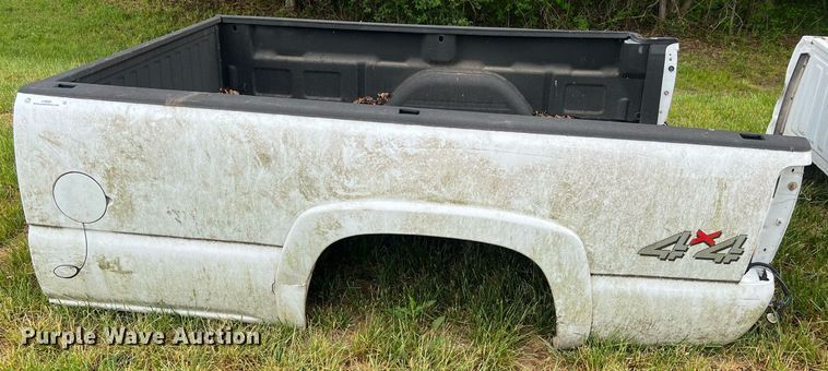 image for item LI9681 Pickup truck bed