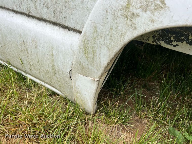 image for item LI9681 Pickup truck bed