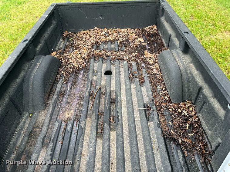 image for item LI9681 Pickup truck bed