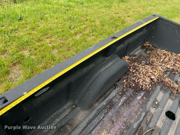 image for item LI9681 Pickup truck bed