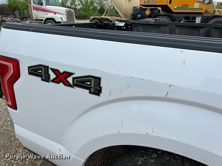 image for item LI9688 2017 Ford F150 XL  SuperCrew pickup truck