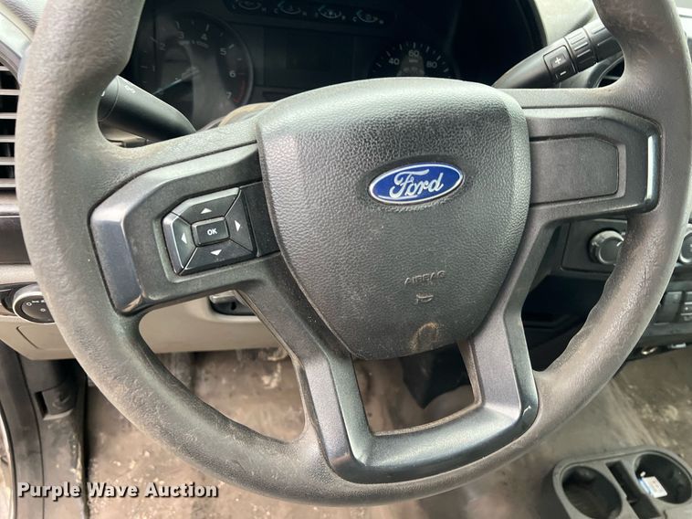 image for item LI9688 2017 Ford F150 XL  SuperCrew pickup truck