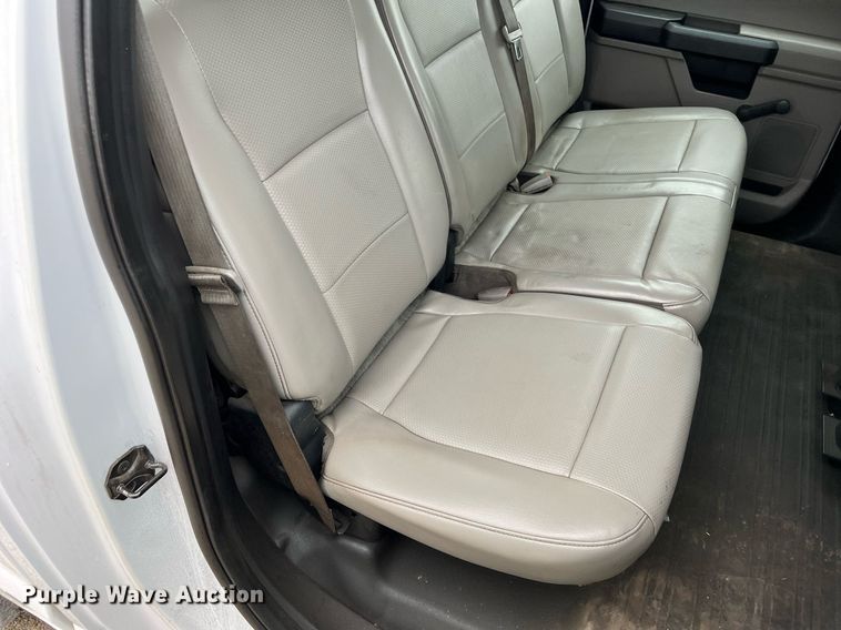 image for item LI9688 2017 Ford F150 XL  SuperCrew pickup truck