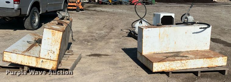 image for item LI9696 (2) auxiliary fuel tanks