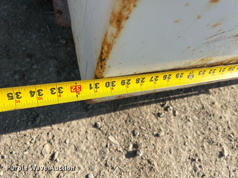 image for item LI9696 (2) auxiliary fuel tanks