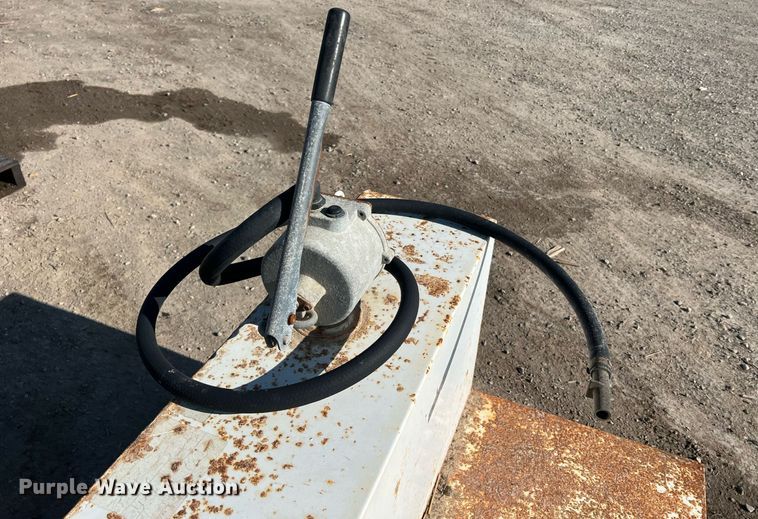 image for item LI9696 (2) auxiliary fuel tanks