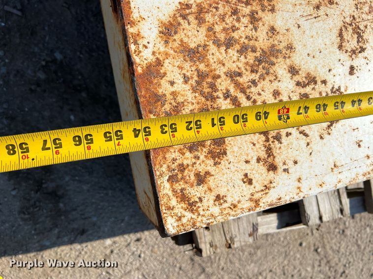 image for item LI9696 (2) auxiliary fuel tanks