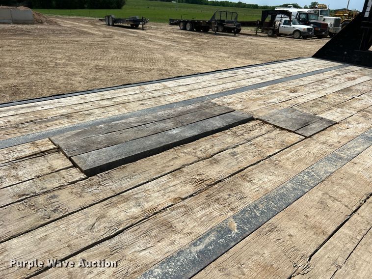 image for item LI9720 2018 Load Trail  equipment trailer