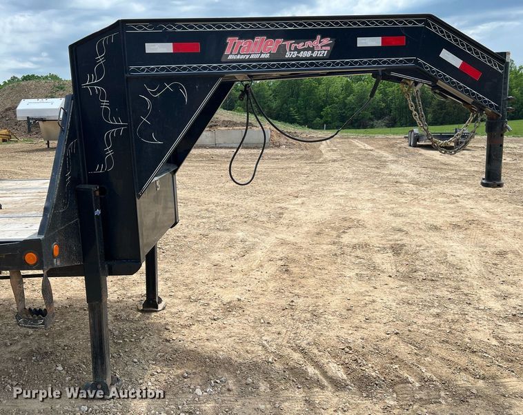 image for item LI9720 2018 Load Trail  equipment trailer