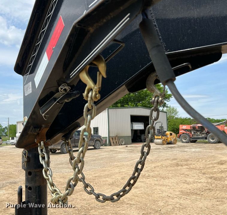 image for item LI9720 2018 Load Trail  equipment trailer